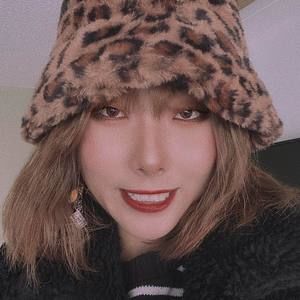 Meet your Posher, Yushan